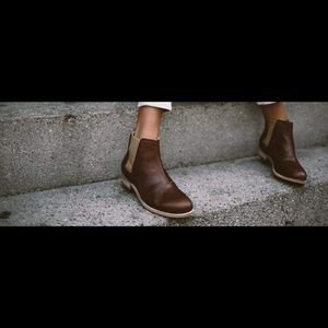 CATERPILLAR MATILDA CHELSEA BOOT